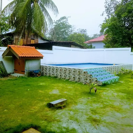 Villa Sri Tebengau Kuah Exterior photo