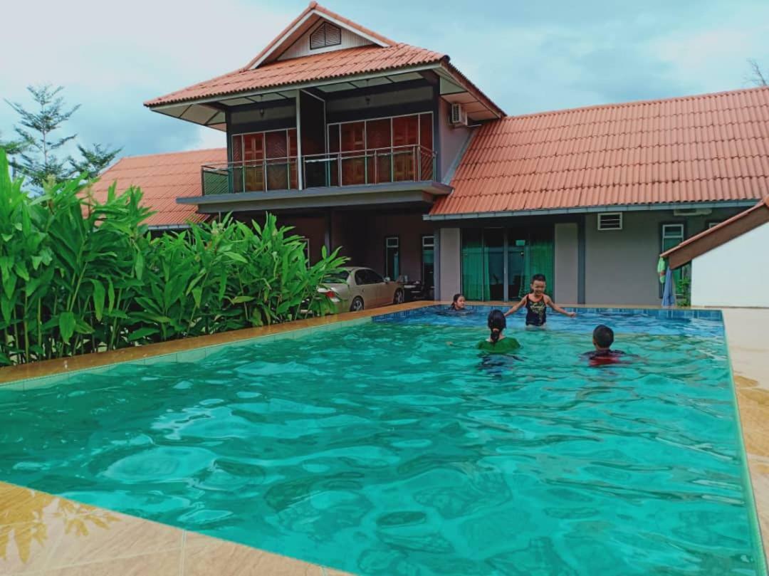 Sri Tebengau Holiday home *